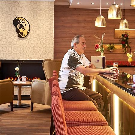 Kurhotel Kaiser Trajan Бад-Геггинг Экстерьер фото