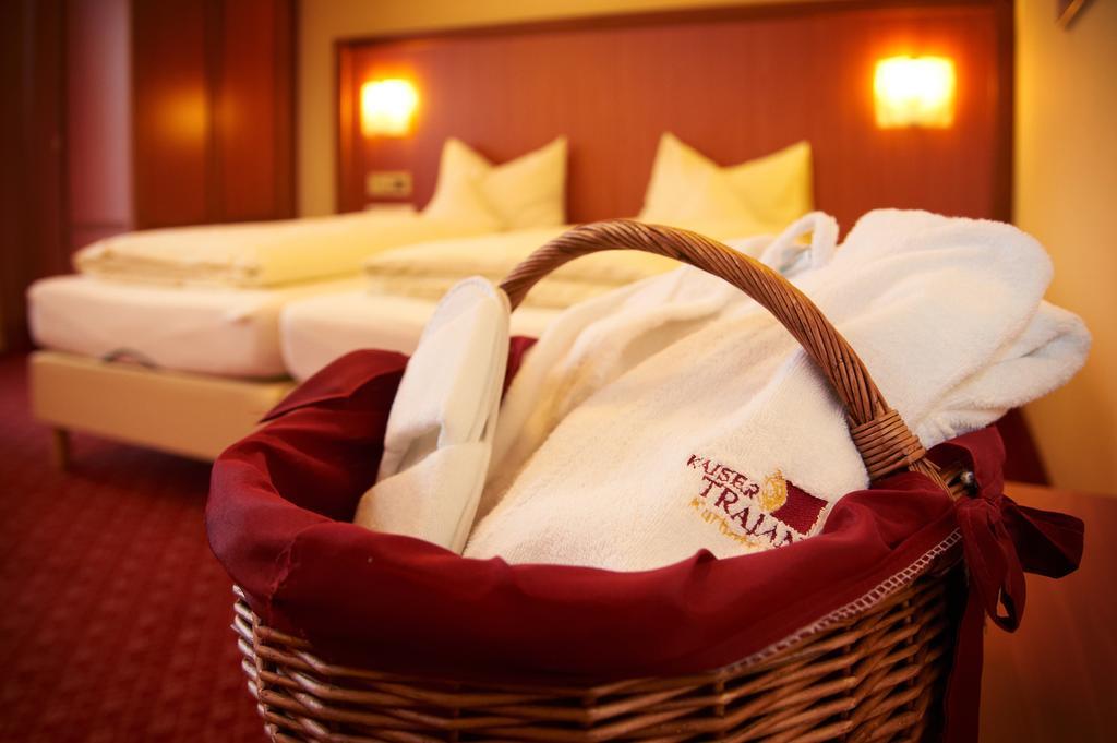 Kurhotel Kaiser Trajan Бад-Геггинг Номер фото