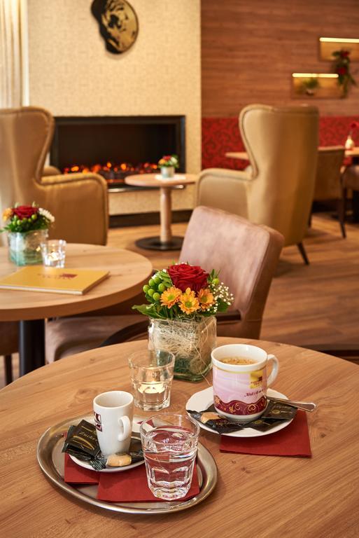 Kurhotel Kaiser Trajan Бад-Геггинг Экстерьер фото